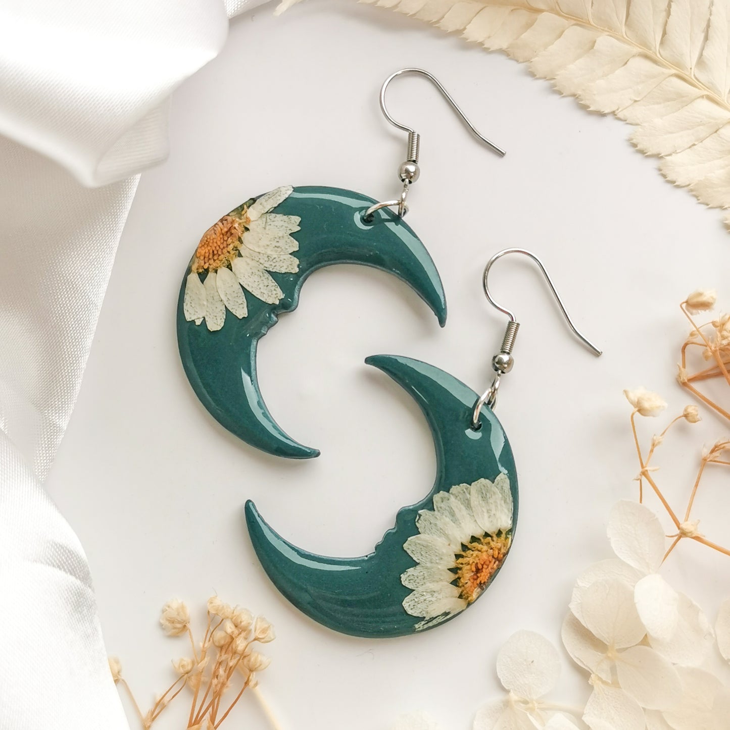 Preserved Daisy Moon Earrings
