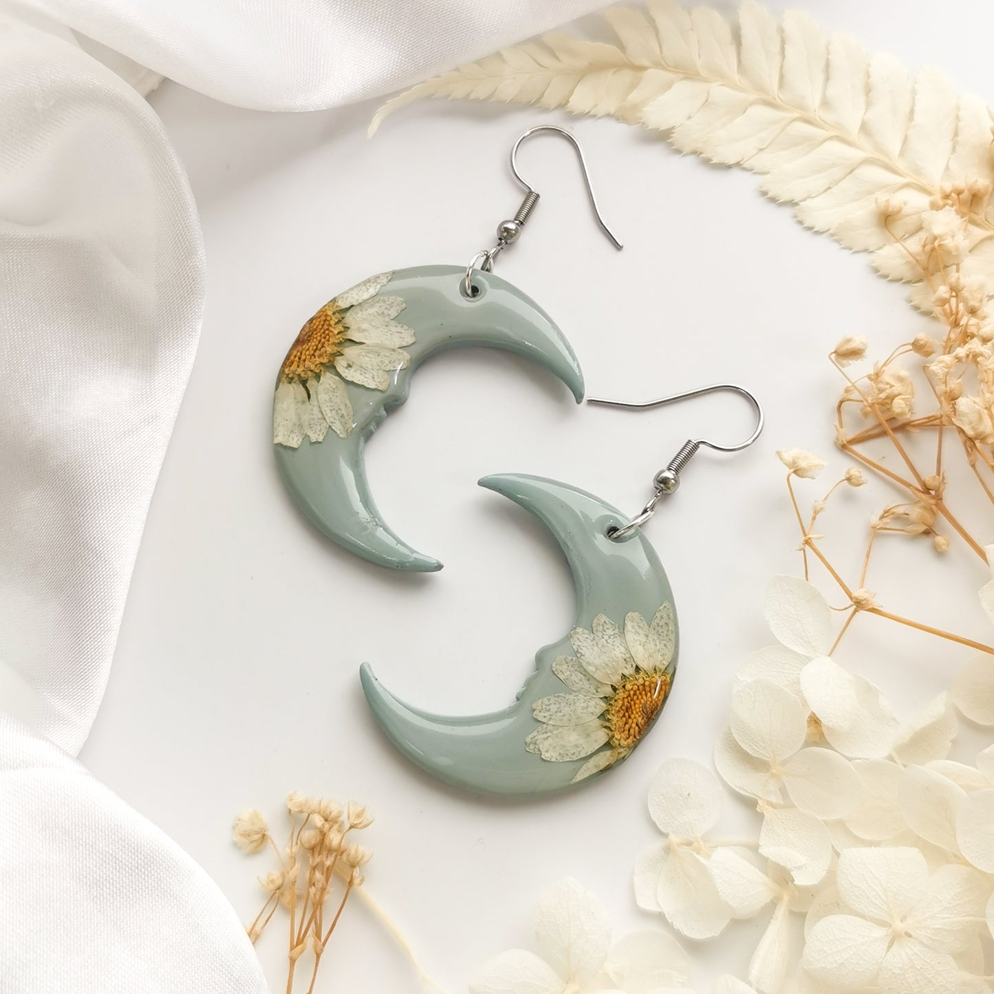 Preserved Daisy Moon Earrings
