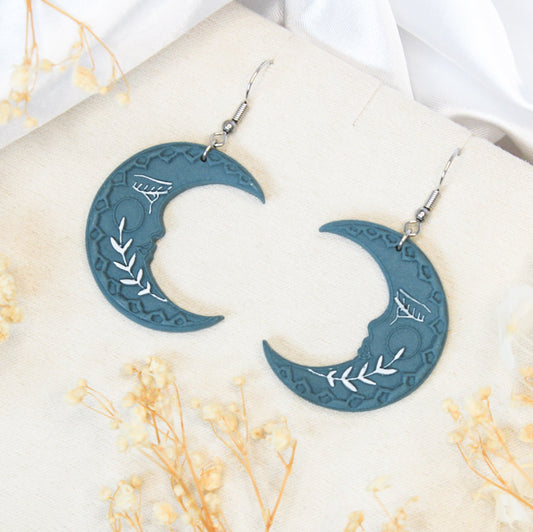 Blue moon folk crescent moon earrings | shop silver moon earrings