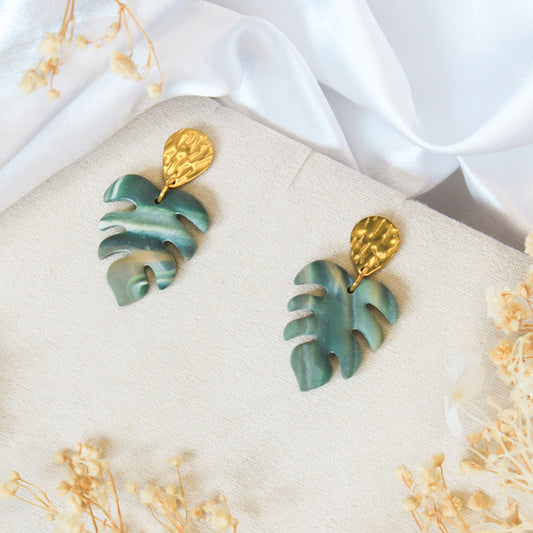 Marbled monstera polymer clay gold stud earrings