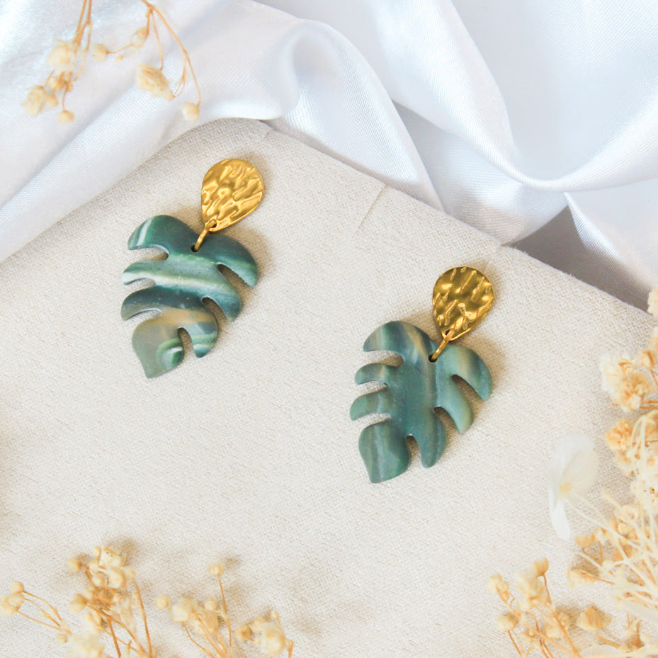 Marbled monstera polymer clay gold stud earrings