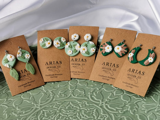 Handmade polymer clay earrings | Daisy polymer clay earrings | New Zealand handmade jewellery