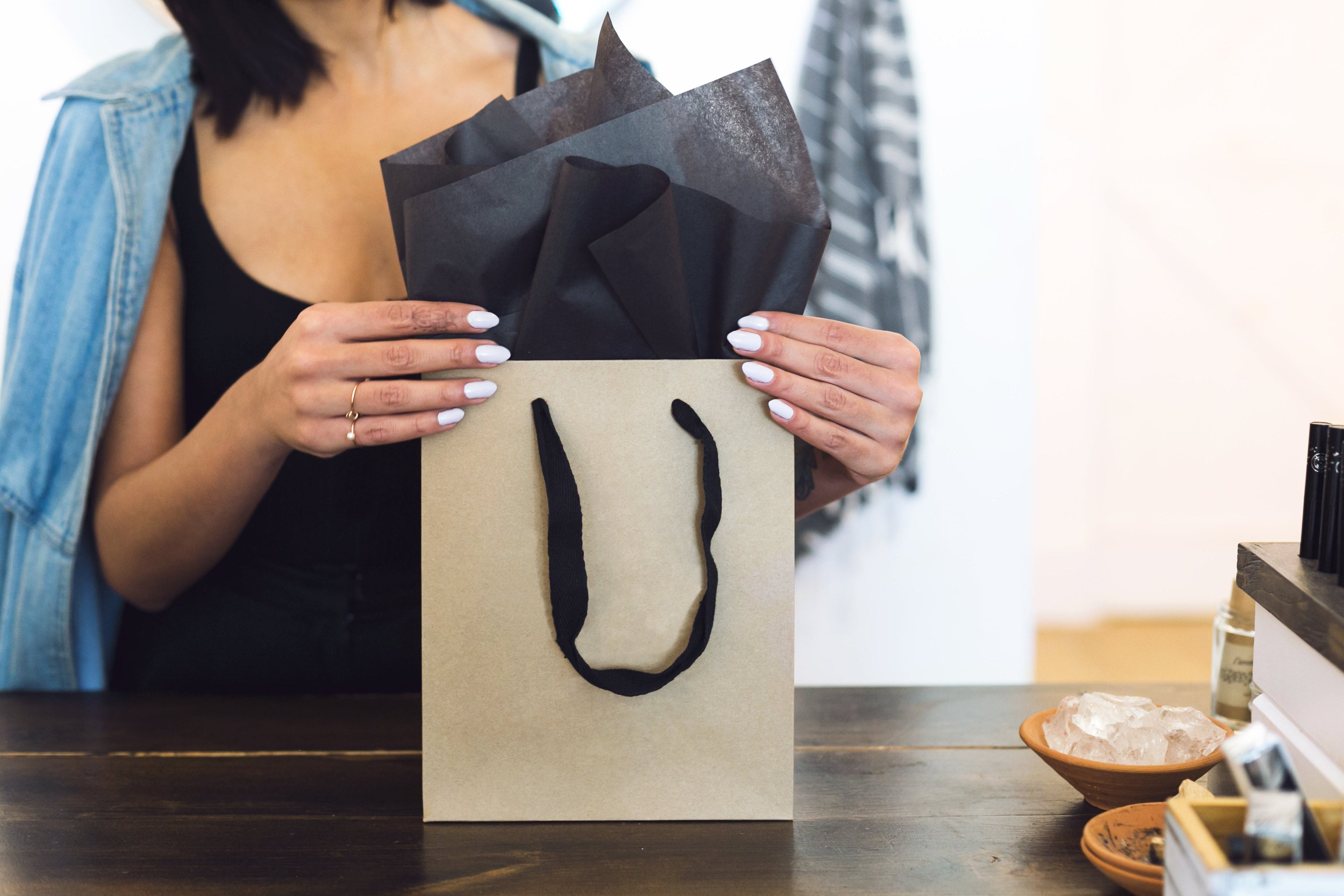 Buying handmade jewellery from a small business NZ | Arias Design Co Blog Post