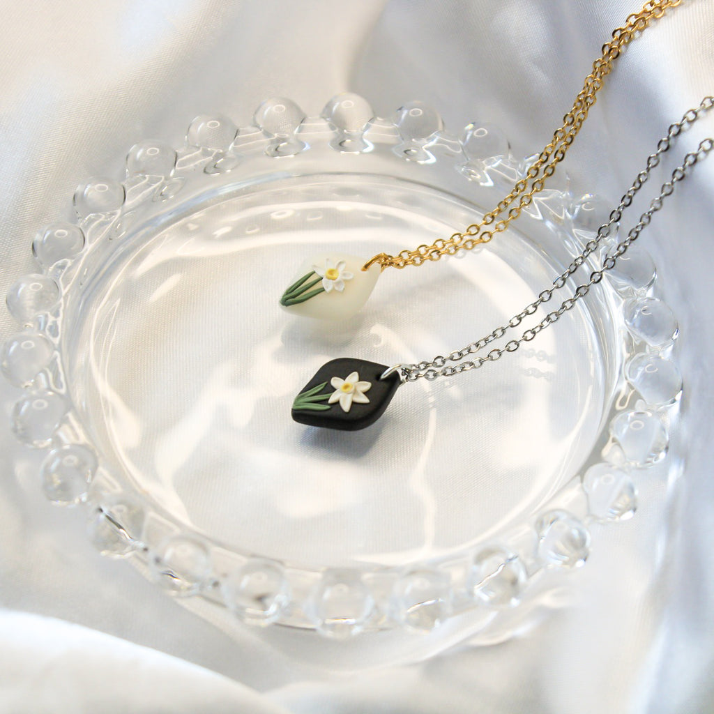 Narcissus birth flower necklace — handmade in NZ by Arias Design Co