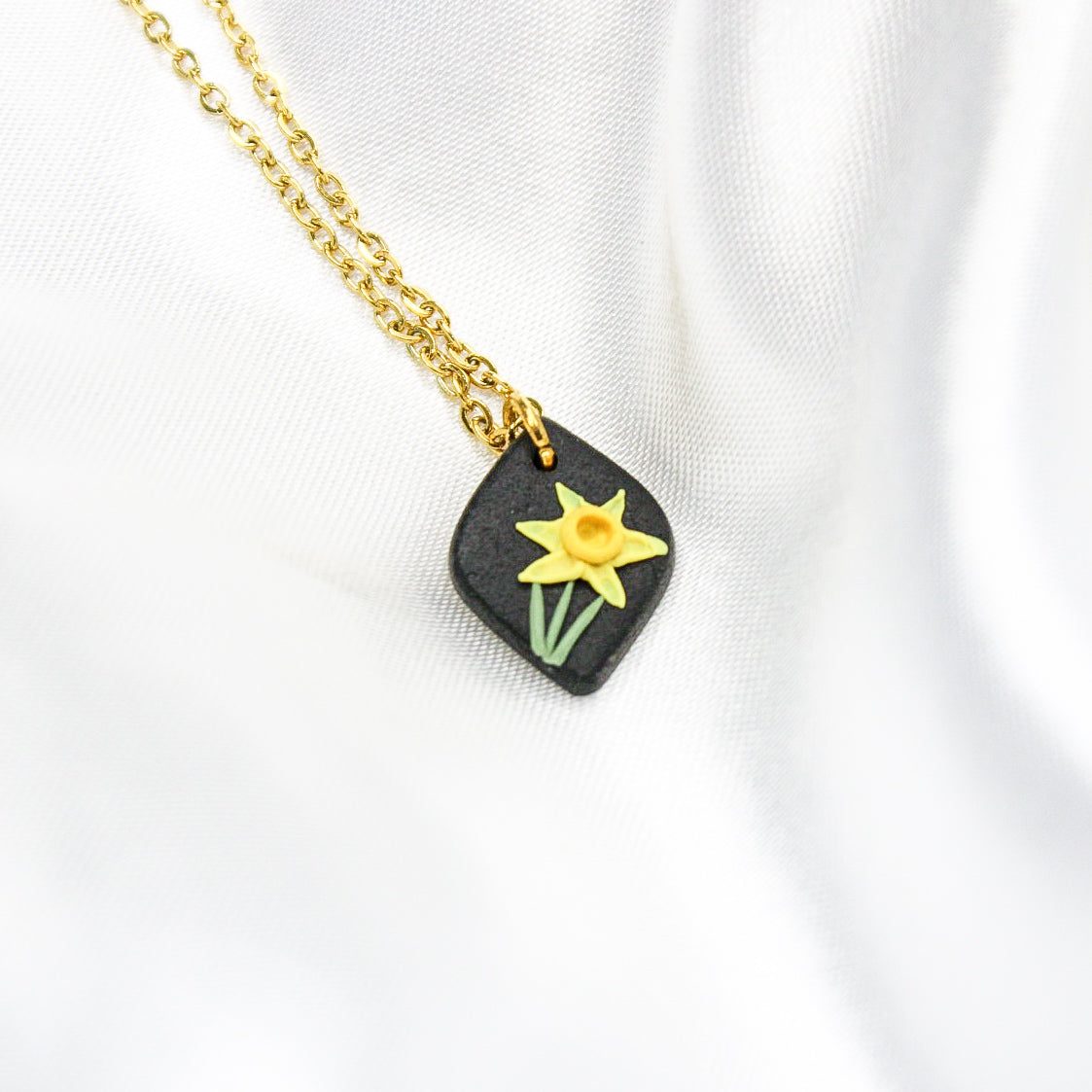 Gold daffodil birth flower necklace — March pendant
