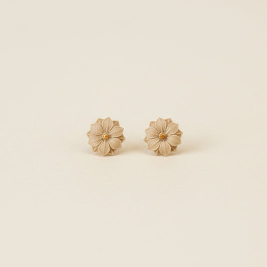 Fawn Mini Flower Stud Earrings