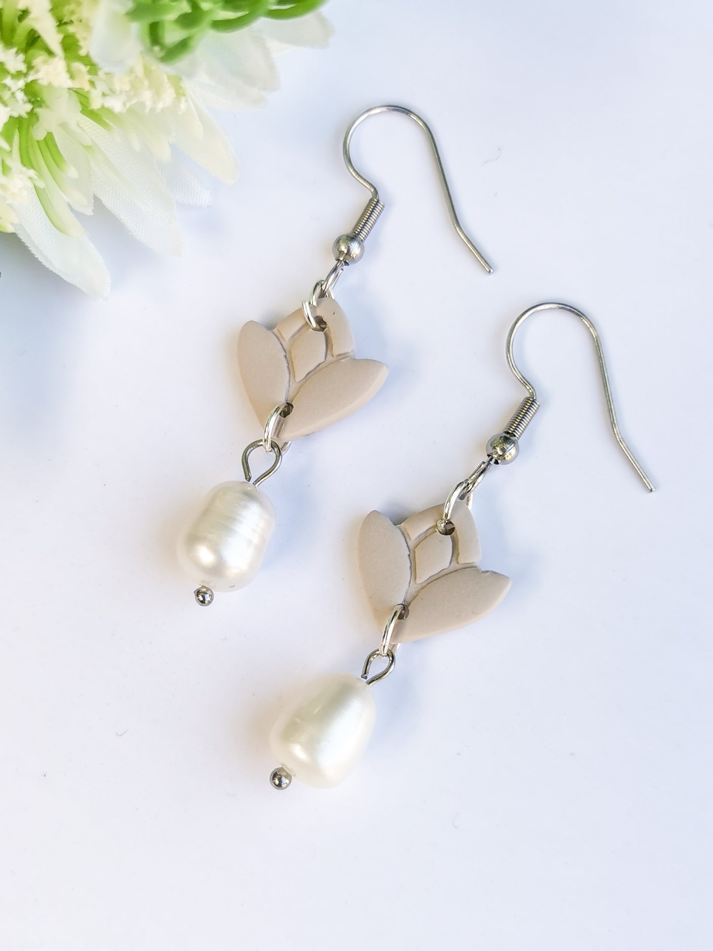 Tulip & Pearl Earrings